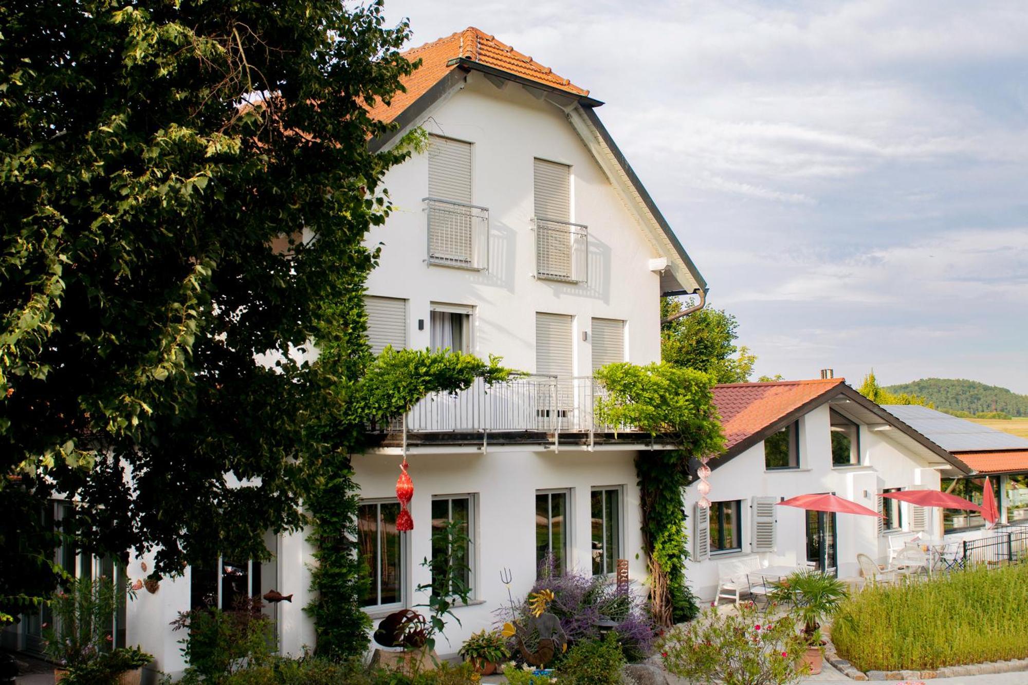 Altes Kurhaus Landhotel Trabelsdorf Buitenkant foto
